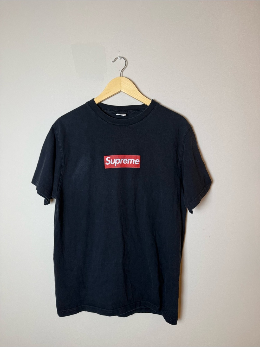 Supreme Red Box Logo Black T-Shirt Size L Vintage #Supreme #BoxLogo